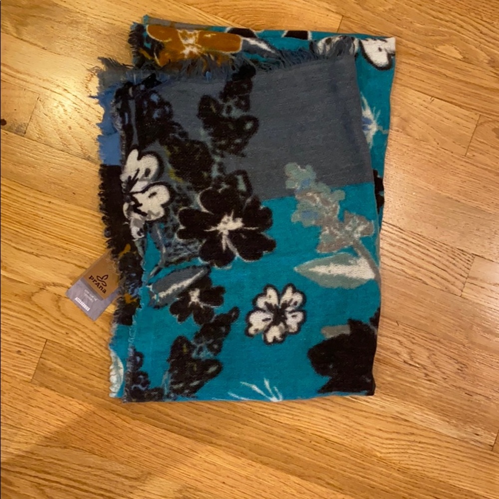 Large blue prana totem scarf
